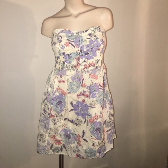 O'Neill Dresses & Skirts - O’Neill cute cotton floral dress Sz 9